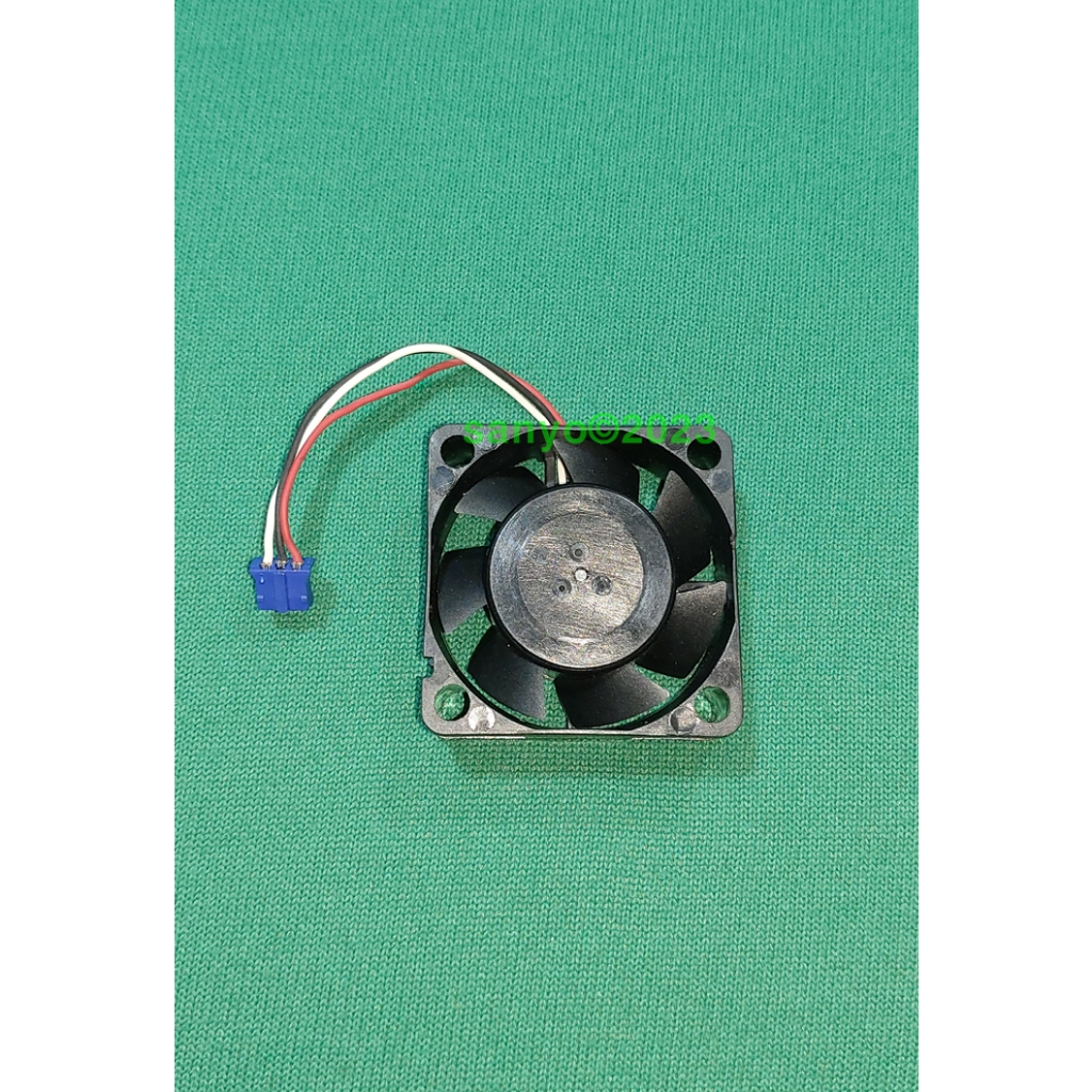 Quạt Nidec 4cm 4015 5V