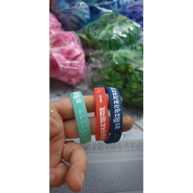 Vòng tay cao su mật chú giải thoát qua cái thấy với chày kim cang