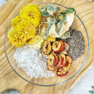 Set trà bí đao hạt chia mix táo đỏ - hộp 5 set