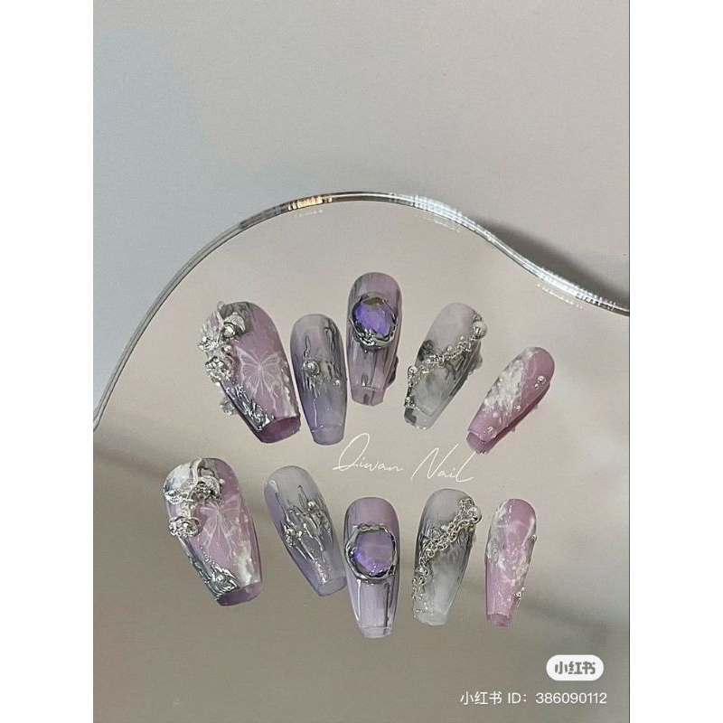 Móng giả_nail box móng thiết kế sang chảnh