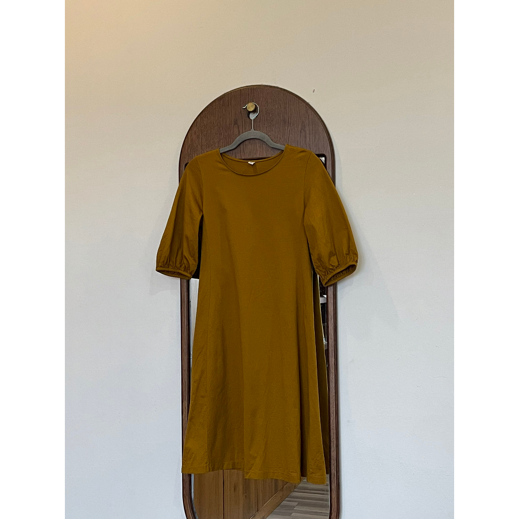 Pass Đầm Xòe Uniqlo Màu Mù Tạt Size S