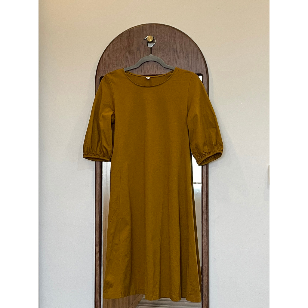 Pass Đầm Xòe Uniqlo Màu Mù Tạt Size S