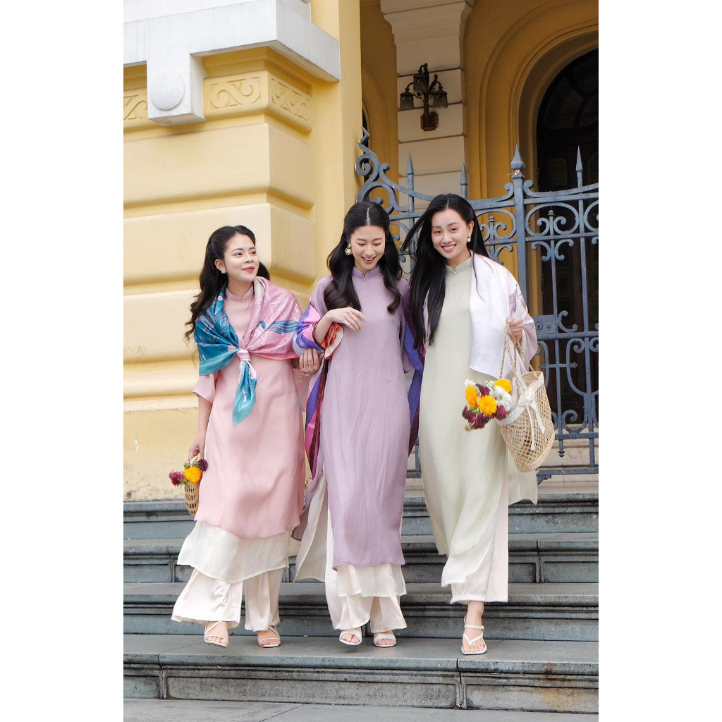 Áo Dài Hồ Điệp, dáng truyền thống - Trang Lily