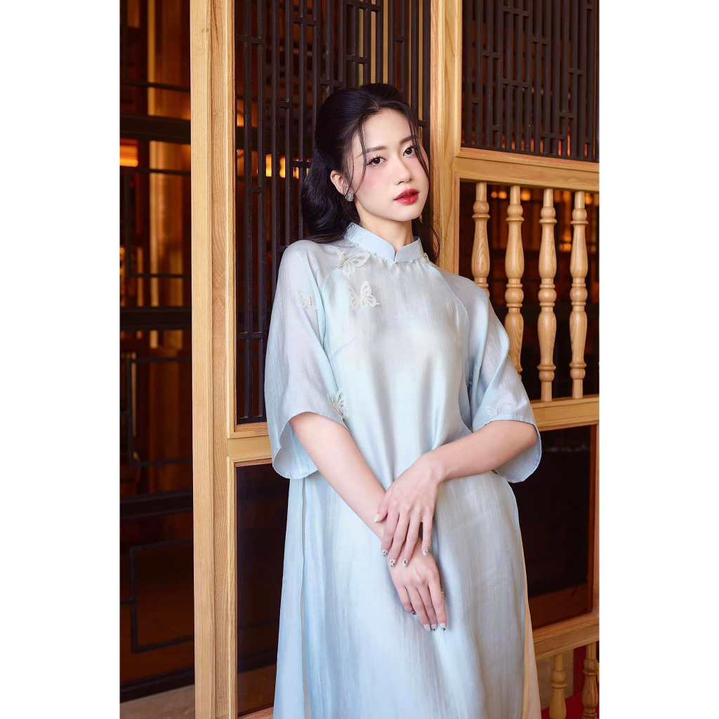 Áo Dài Hồ Điệp, dáng truyền thống - Trang Lily