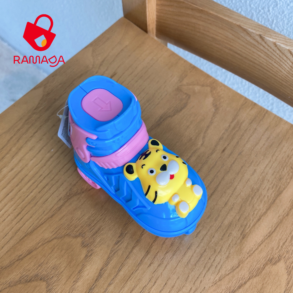 Ramada - Đồ chơi Giày Patin mặt hổ có kẹo Juqi dành cho bé