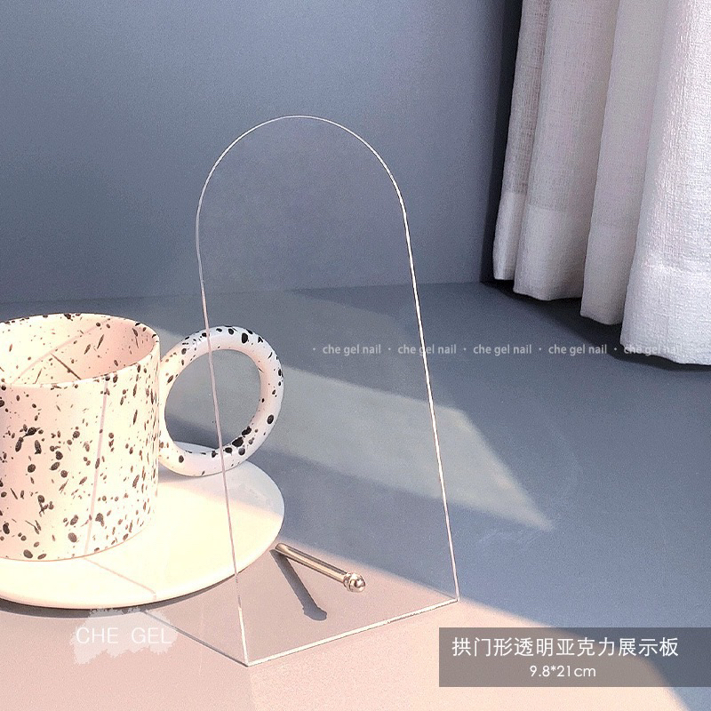 Khung mica trong suốt trưng mẫu móng