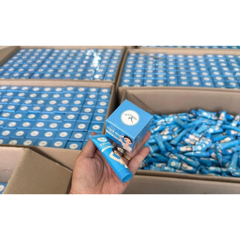 Kem hết thâm nách - hết hôi nách Gluta Milk - Tặng Bột tẩy tế bào chết