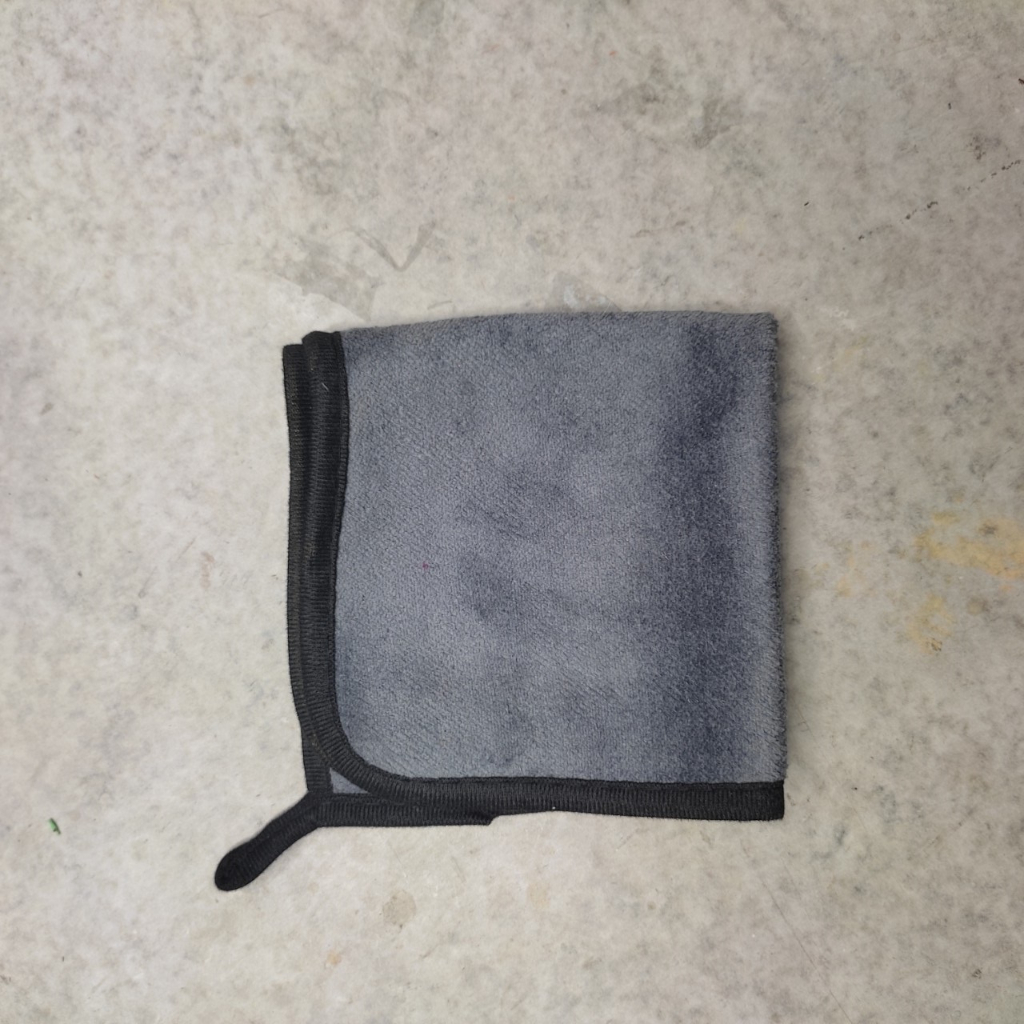 Khăn lau rửa xe , khăn lau xe máy oto 2 mặt vàng xám kích thước 30x30 tiện dụng