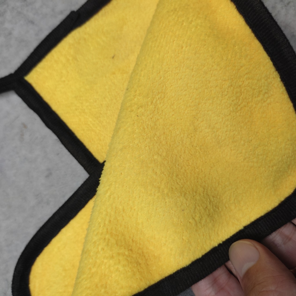 Khăn lau rửa xe , khăn lau xe máy oto 2 mặt vàng xám kích thước 30x30 tiện dụng