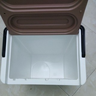 PHÍCH ĐỰNG ĐÁ, GIỮ NHIỆT VUÔNG  18 LIT