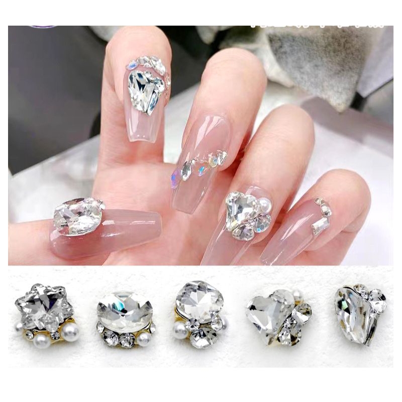Charm bướm trang trí móng tay nghệ thật
