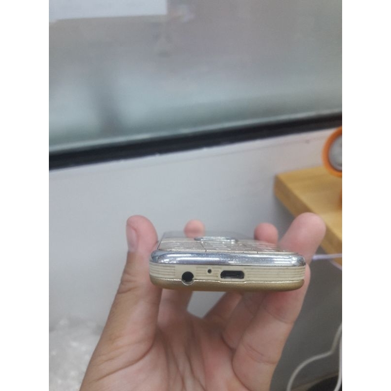 Điện thoại Mobell M389