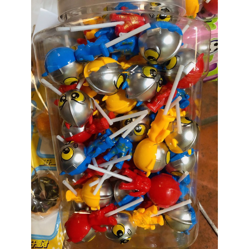 Sỉ lọ 60 que kẹo mút siêu nhân