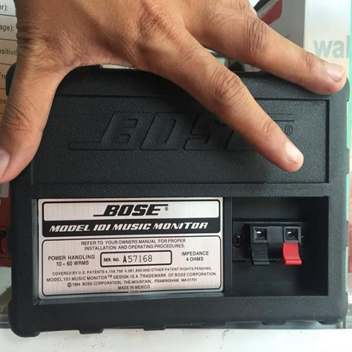 Loa treo tường trest sáng bass căng dành cho quán trà sữa - phòng ngủ - slon tóc - cafe - spa