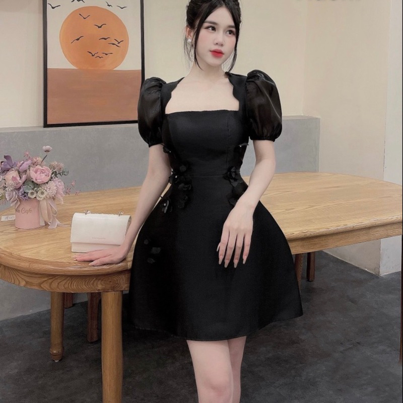 Váy Tapta Đính Hoa Cổ Vát Sóng