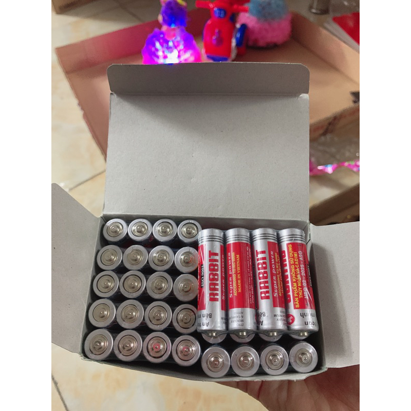 Hộp 40 pin con thỏ AA 1,5v lắp đồ chơi, đồng hồ và nhiều vật dụng khác