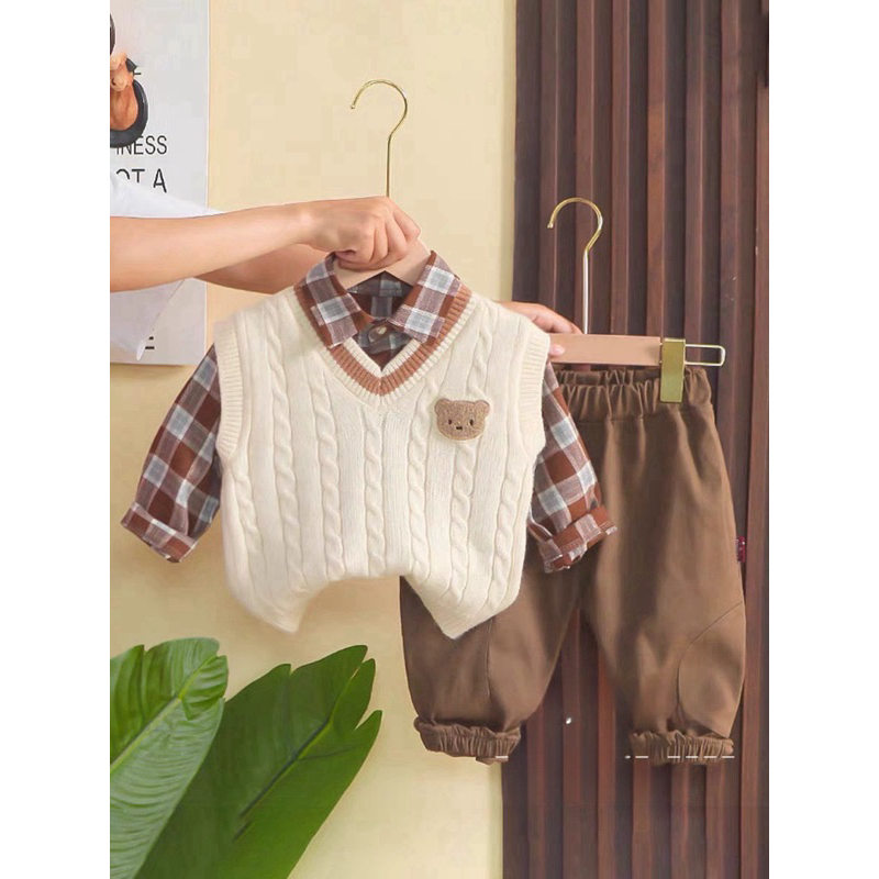 Quần áo thu đông bé trai, set 3ct: áo sơ mi kẻ, quần kaki dài mềm vào áo Gile len thừng cho bé 10-30kg