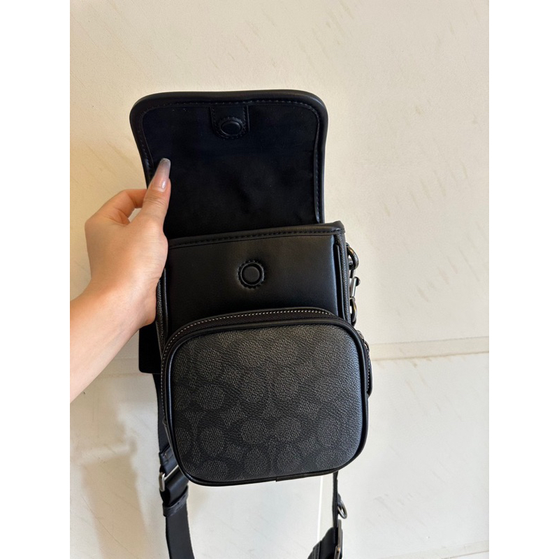 Túi coach lee crossbody đeo chéo nam