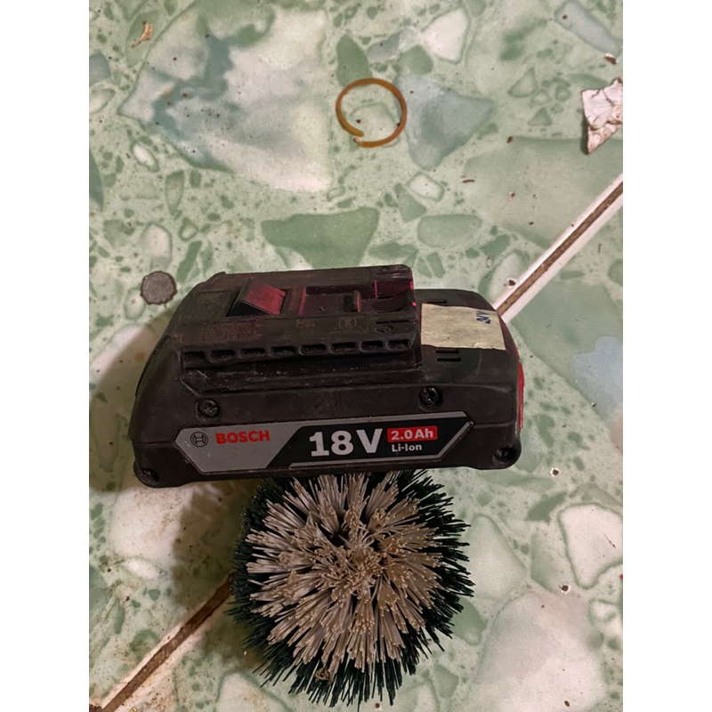 Pin zin bosch 14,18v nhận sạc zin test máy chạy ok