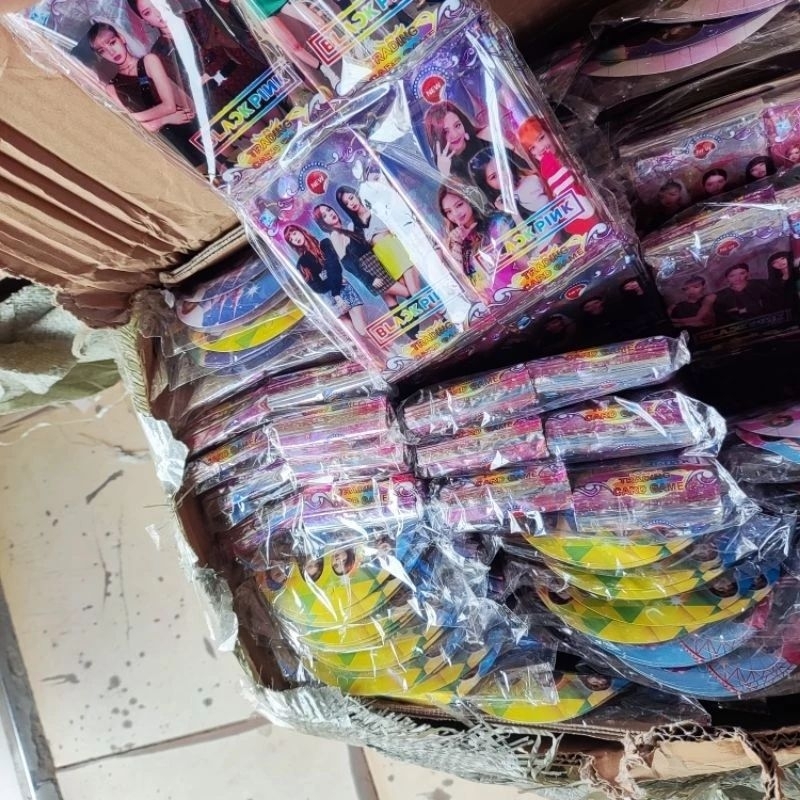 Đồ Chơi 3 dây bài Black pink 36 gói mỗi gói 8 lá bài dày dặn đẹp