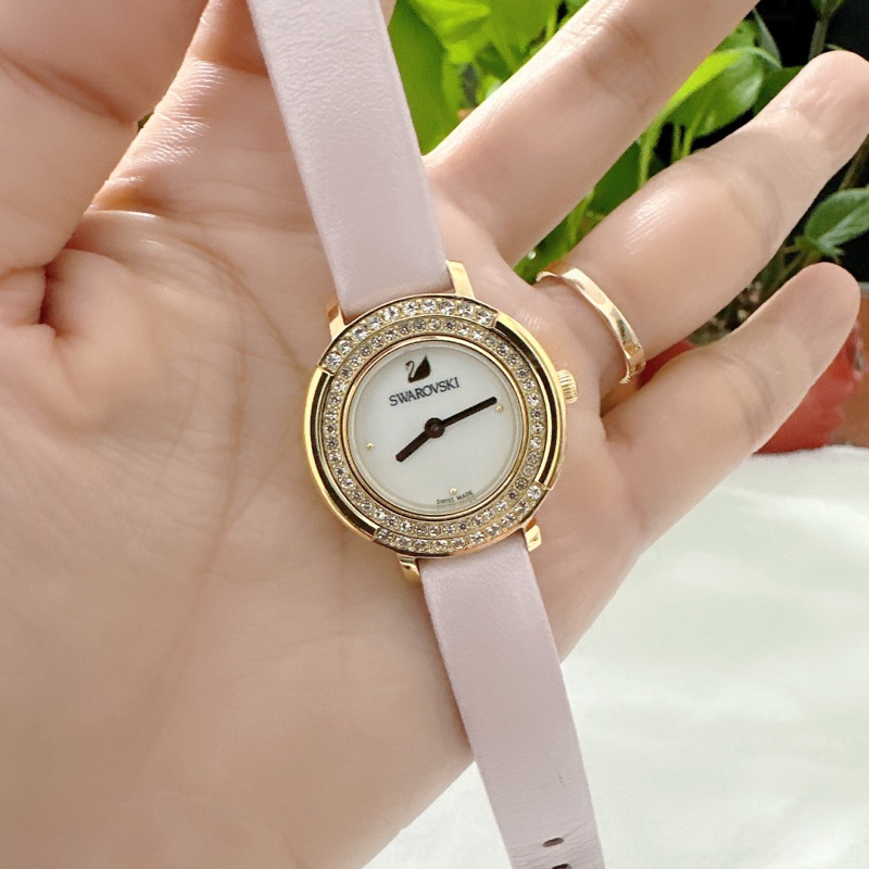Đồng hồ nữ si nhật hiệu SWAROVSKI