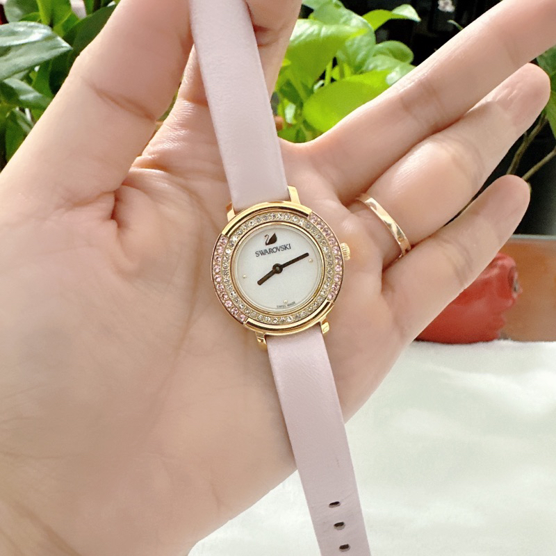 Đồng hồ nữ si nhật hiệu SWAROVSKI