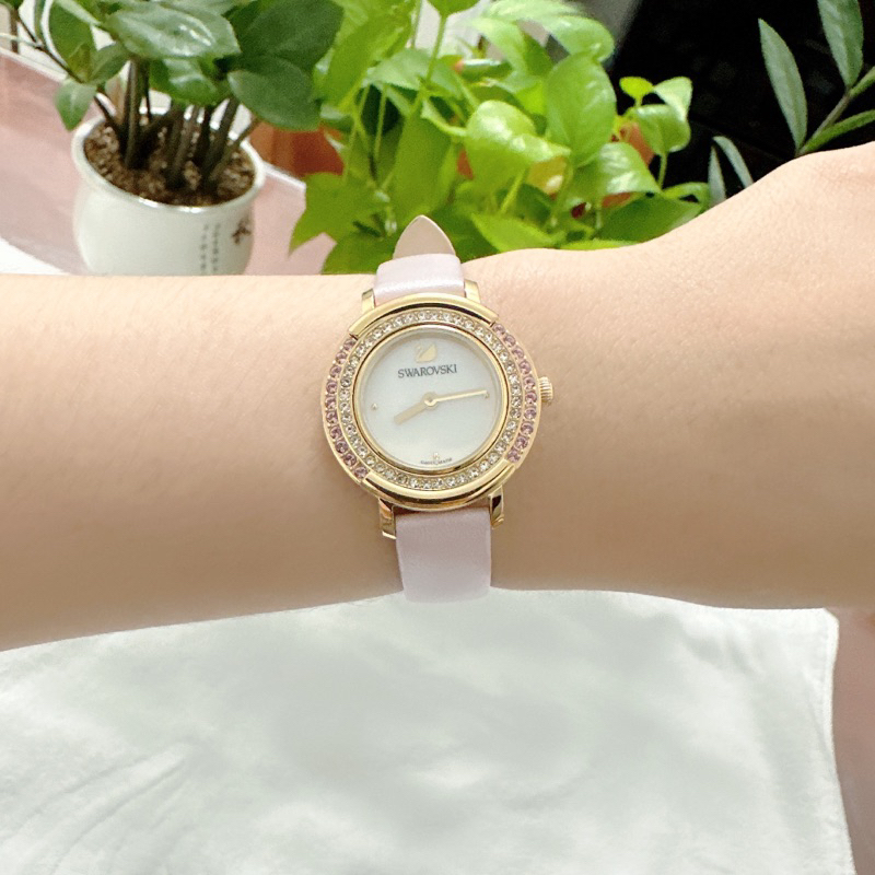 Đồng hồ nữ si nhật hiệu SWAROVSKI