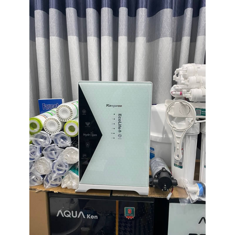 Máy lọc nước Kangaroo KG100HU+ vòi nước cảm ứng. Hàng likenew 98% Bảo hành 12 tháng