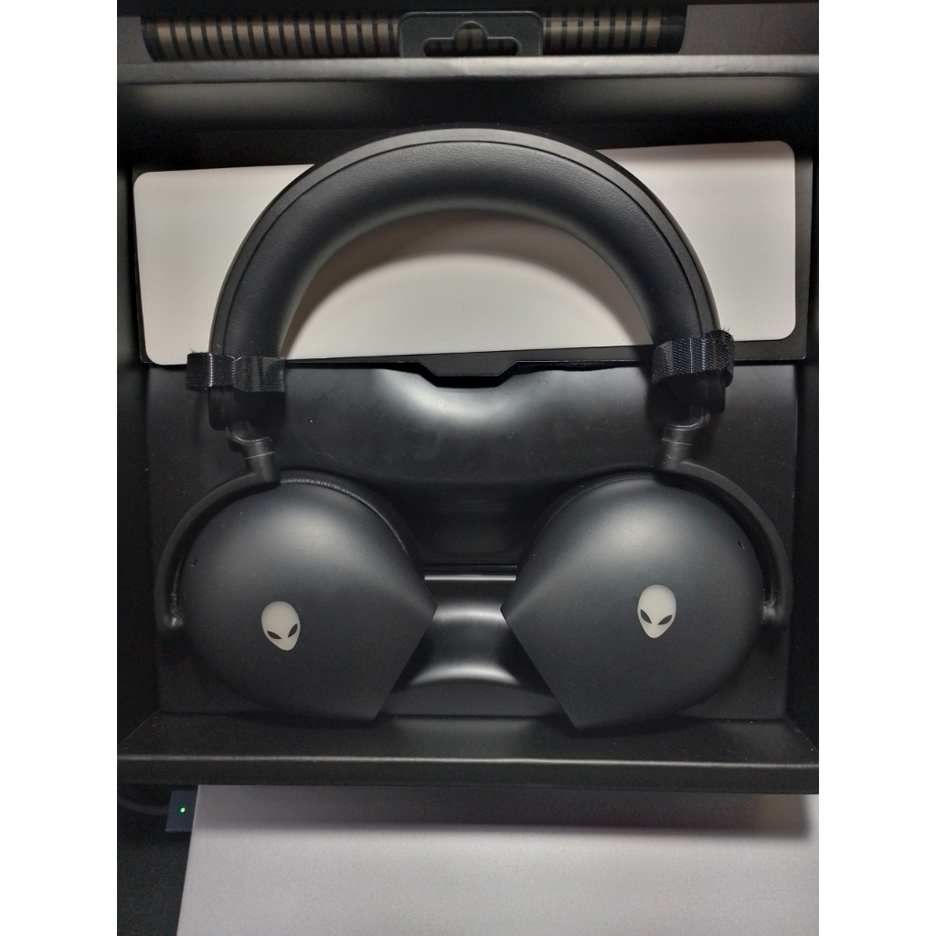 Tai nghe không dây Gaming Dell Alienware AW920H Black