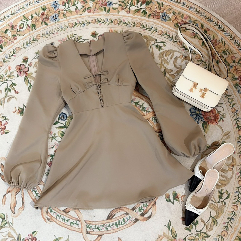 Đầm tay bồng dài dáng ngắn Vittorio Dress NGOCCLOTHING nữ  Váy xẻ ngực sâu tay dài bồng phong cách tiểu thưHOT