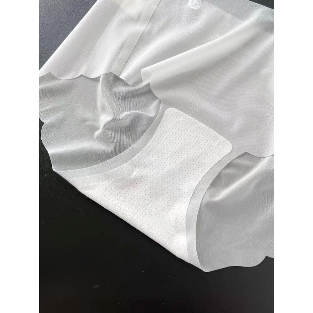 Quần Lót Nữ Đúc Su Lụa Băng Tàng Hình Kháng Khuẩn Viền Sóng Cao Cấp 765
