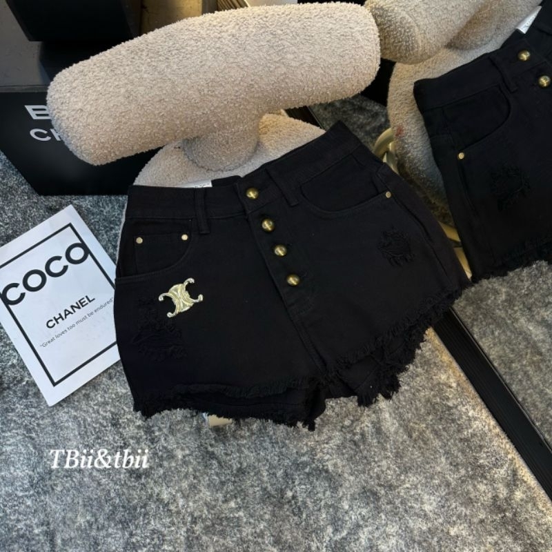 Quần sooc khuy rách logo hàng QCL1