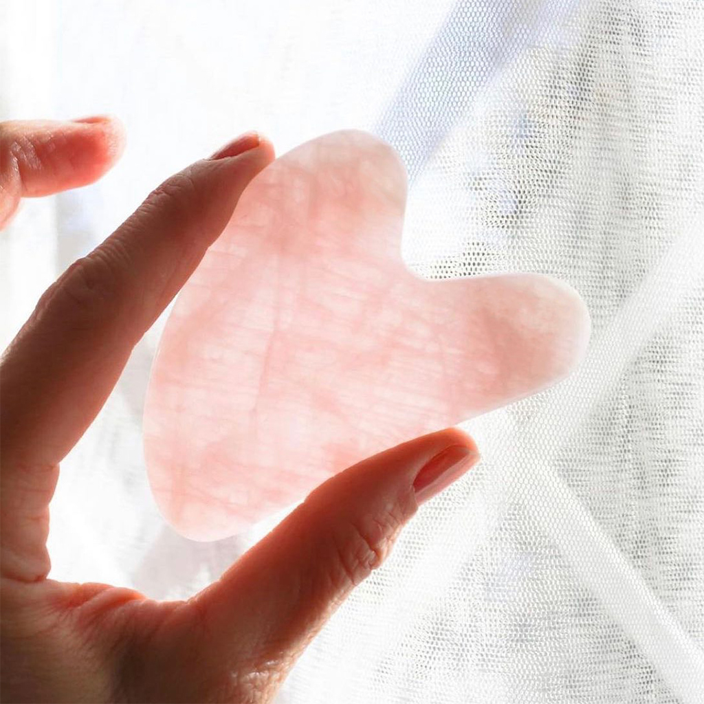 Đá guasha massage mặt Kusanco, guasha nâng cơ giúp thon gọn mặt và giảm nếp nhăn