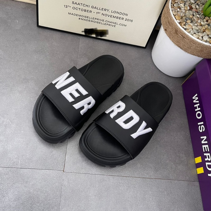 dép quoai ngang NERDY thêu đế api cao cấp