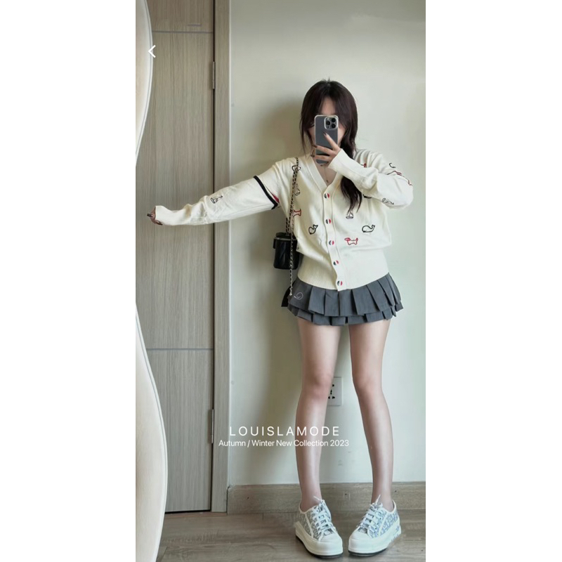 Áo Khoác Len Cardigan Kẻ Vạch Tay Thêu Hoạ Tiết QCCC