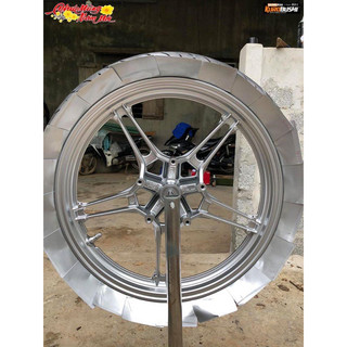 39/1701 Sơn xịt Samurai MÀU BẠC LẤP LÁNH