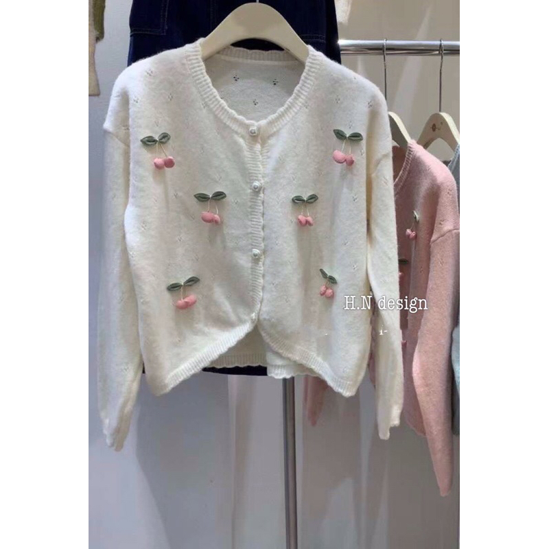 Áo len đính cherry 2 màu phong cách Hàn Quốc 23’September
