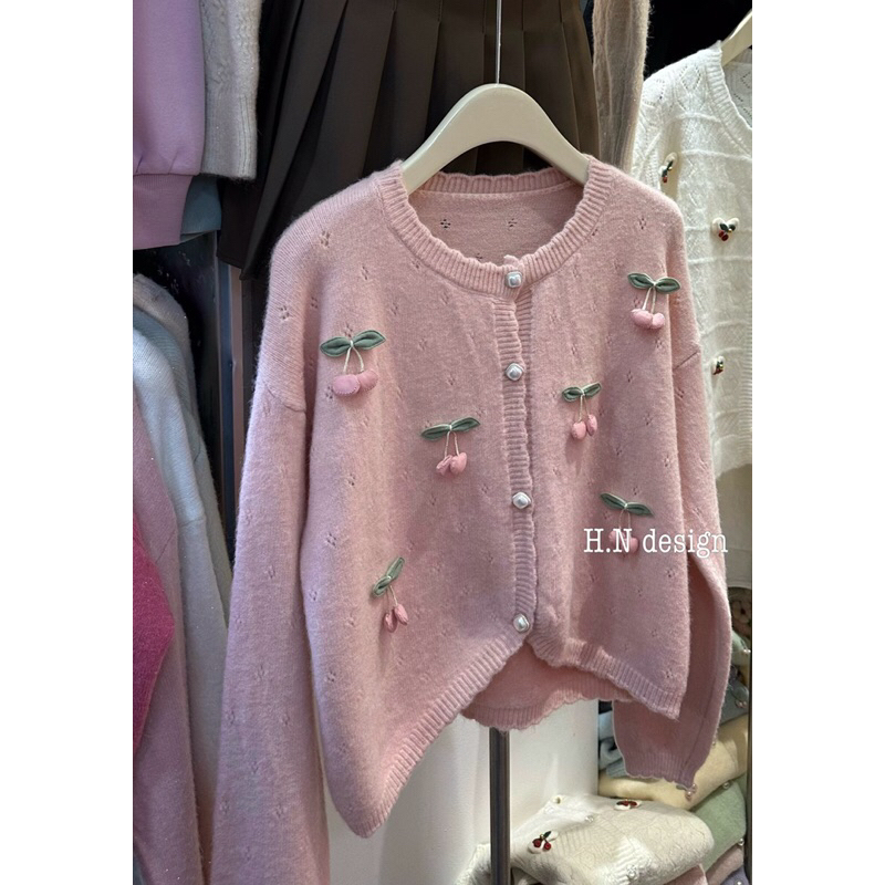 Áo len đính cherry 2 màu phong cách Hàn Quốc 23’September