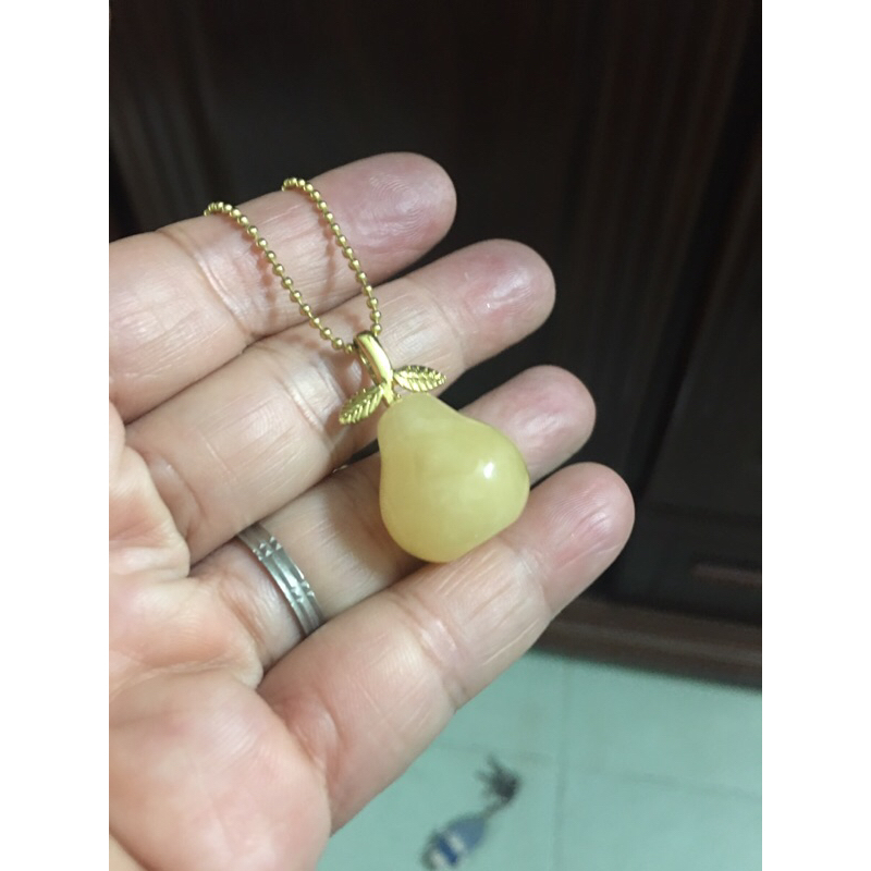 Dây chuyền mặt đá vàng hình quả Lê si tuyển Nhật