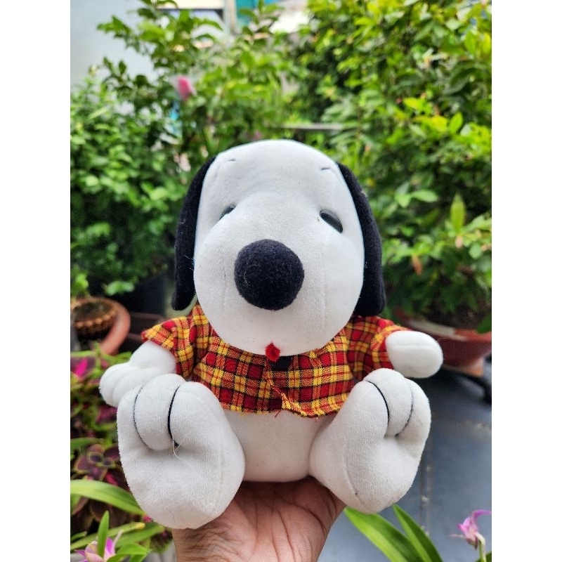 Gấu bông Snoopy mặc áo