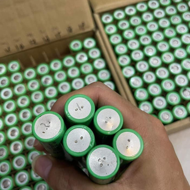 Pin Samsung 25R 18650 - 2500mAh 3.7v dòng xả 25 A