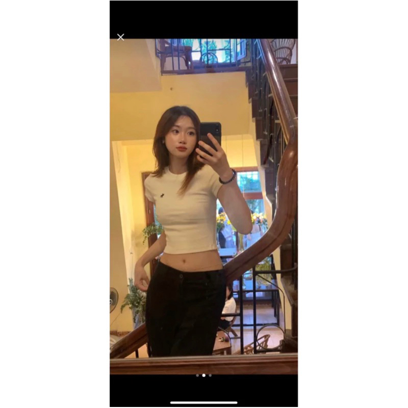 Áo thun logo A&F màu trắng kem nhạt gân tăm