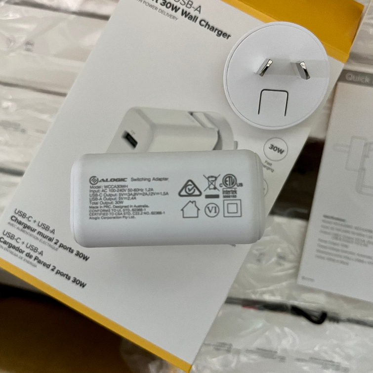 Cục Sạc Nhanh 30W Hàng USA - AlOGIC WCCA30WH - 2 Cổng Sạc - Type C 18W - USB 12W - Sản Phẩm Mới 100% Nguyên Sealbox