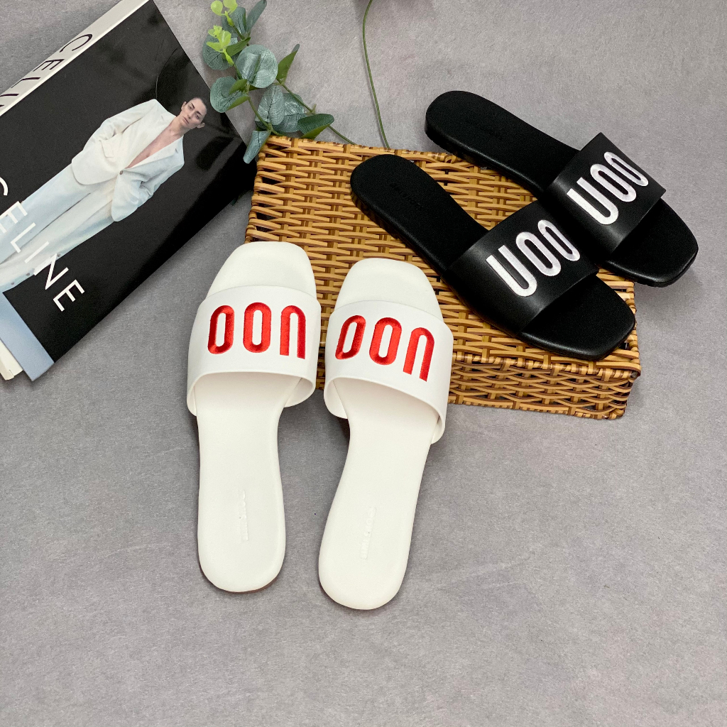 Dép quai ngang nữ, dép lê bản xẹp in chữ UOO 2 màu trắng đen big size 40, 41,42,43,44