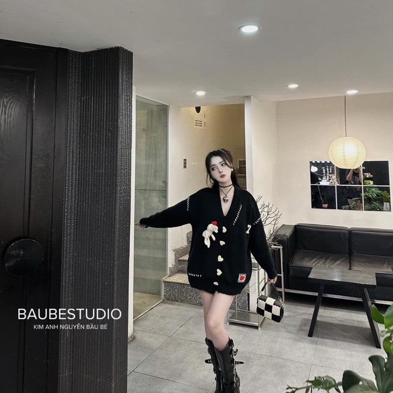 Áo Khoác Cardigan Len Tay Dài Hàng Qccc Cổ V Dáng Rộng Phối Thêu Gấu Nổi Tim Và Nhiều Hình Hoạt Hình Siêu Cute Smide