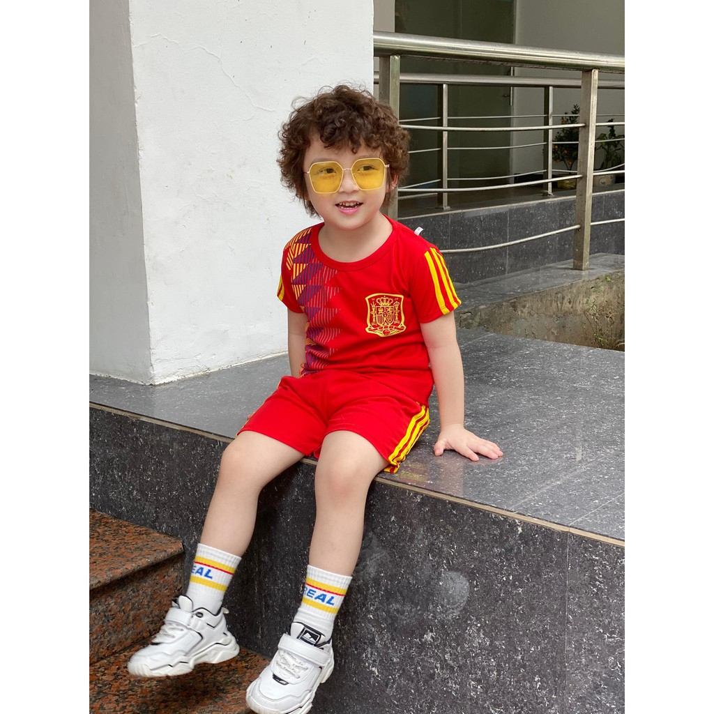 Bộ Quần Áo Bóng Đá Cộc Tay Cho Bé Trai Và Bé Gái Size Từ 8 Đến 26kg - 2901