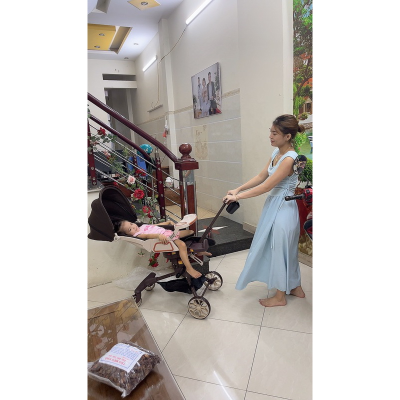 XE ĐẨY V9 GẤP GỌN NGẢ SÂU CHO BÉ KÈM BÀN ĂN DặM CÓ NHẠCcho bé từ sơ sinh đến 4 tuổi