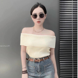 Áo bẹt vai ngắn tay, Áo trễ vai ngắn tay dáng ôm body