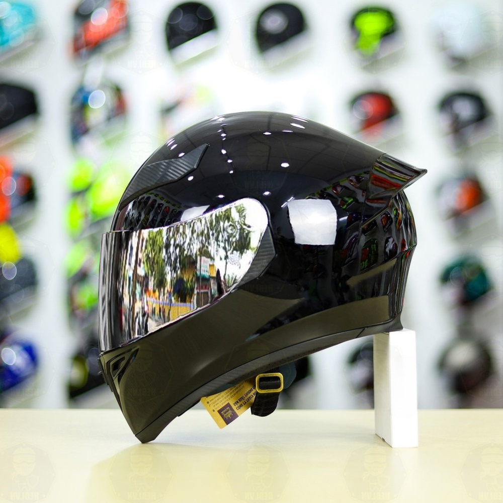 Mũ bảo hiểm fullface đen bóng thương hiệu Royal M138B - Hàng chính hãng