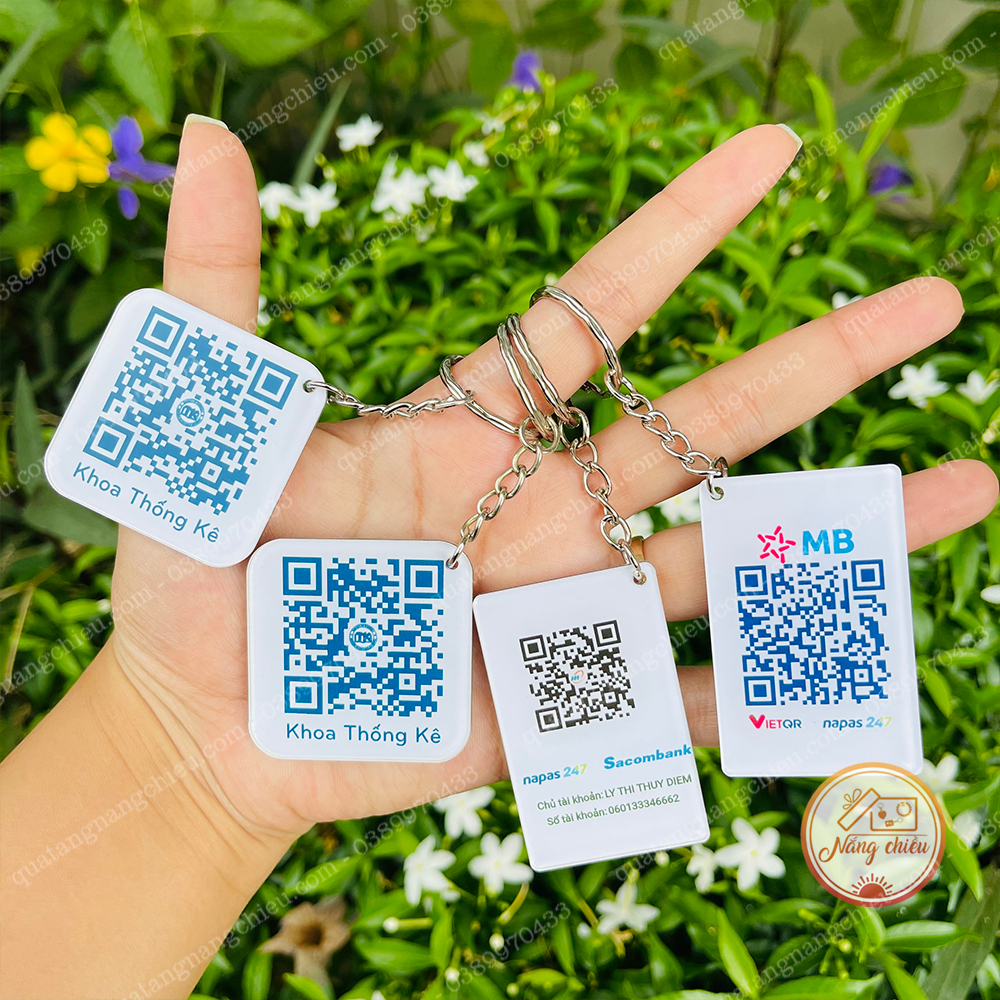 Móc khóa cơ bản in QR, dễ dàng thanh toán, tiện lợi - Móc khóa mica in theo yêu cầu